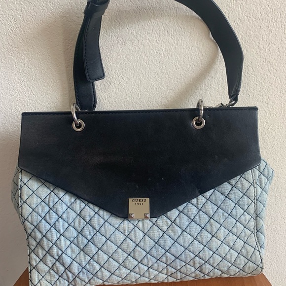 Guess Quilted Denim Blue Shoulder Bag or handle with Geometric Design - Picture 1 of 10
